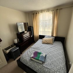 Bedroom set - Mattress and Sheets Included