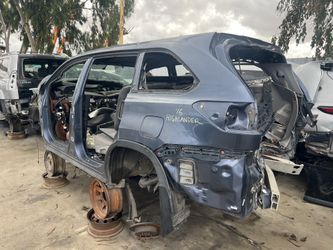2016 Toyota Highlander For Part