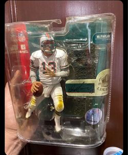 McFarlane Toys NFL Legends Dan Marino Figure