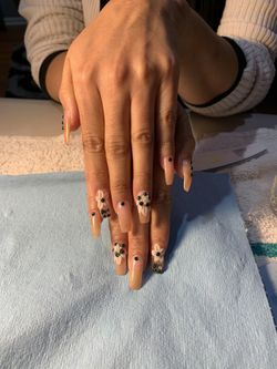 Acrilic nails