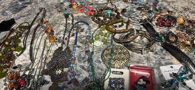 Beautiful costume jewelry LOT