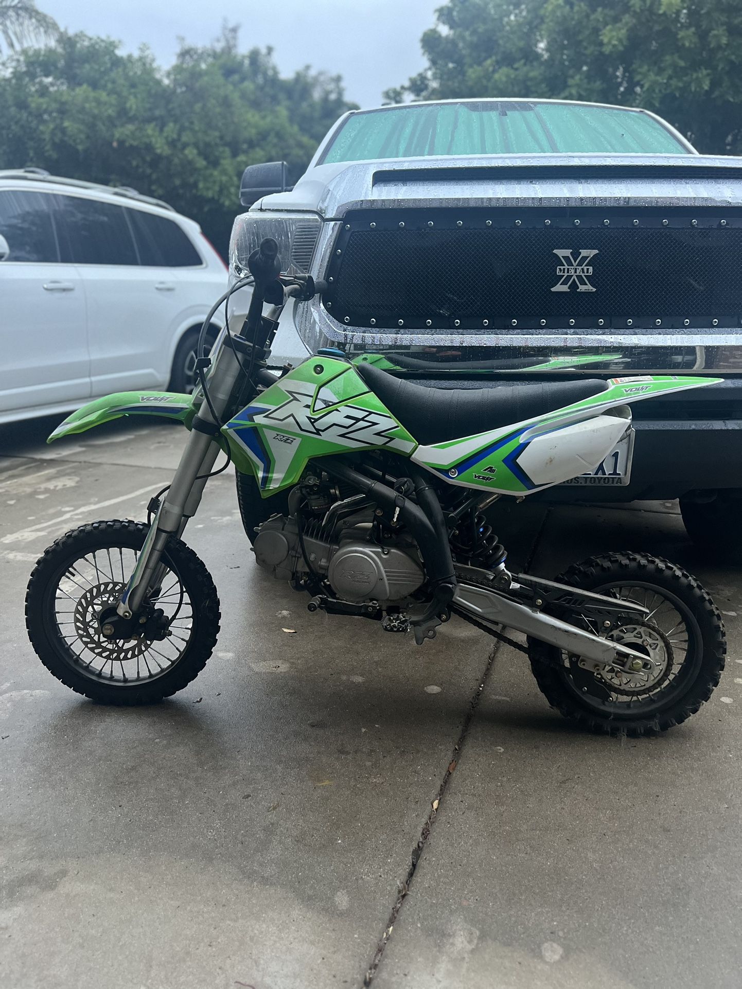 Two Dirt Bikes 125cc + 60cc