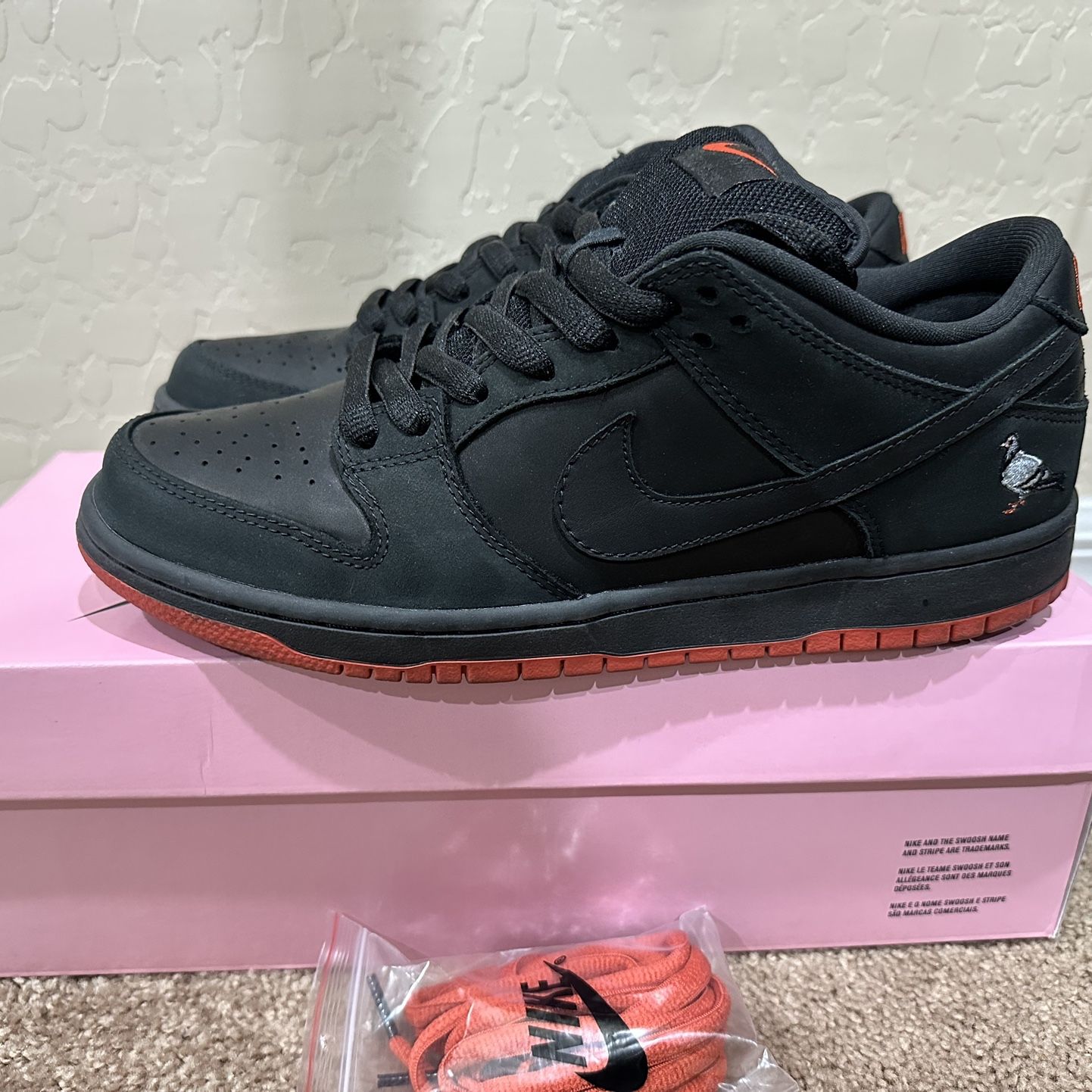 Nike SB Dunk Low Black Pigeon for Sale in Las Vegas NV OfferUp