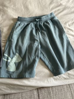 Men’s Gym Shorts Medium Size Under Armour And Project Rock 