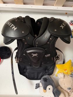 SPECIAL EDITION Xenith XFlexion Flyte Football Shoulder Pads