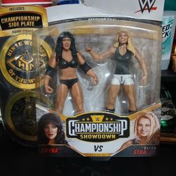 Brand New WWE Championship Showdown Chyna Vs Trish Stratus 2 Pack ACTION FIGURES 
