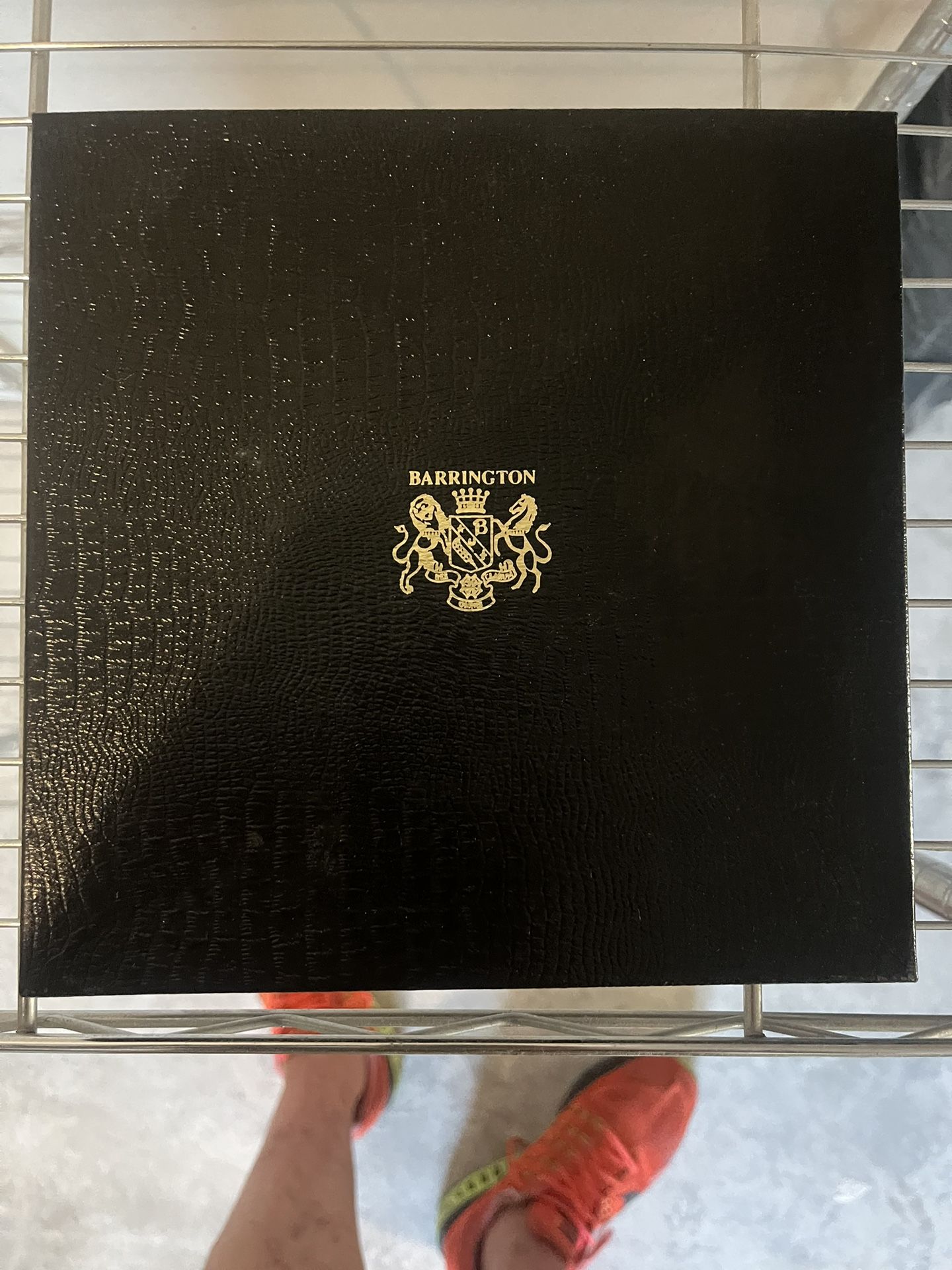 Barrington leather valet