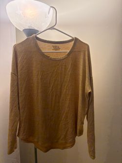Time and Tru Long Sleeve Top