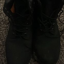 Black Tims Size 9