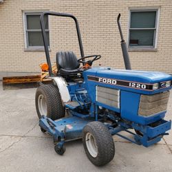 Ford 1220 Model UC4137 Diesel tractor