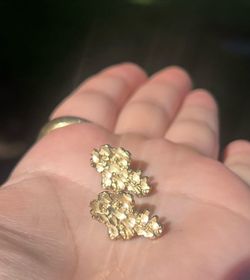 Solid 10k yellow gold nugget earrings