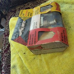 Yankee 4 way emergency flashing set up.complete  used in 50's-70's cars and trucks.