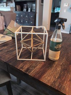 Geometric decoration
