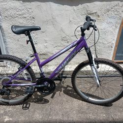 HUFFY Highland Adult Bike 24" Wheels