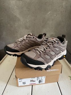 Merrell Moab 3 Women’s Hiking Shoe Size Us 7.5 NIB