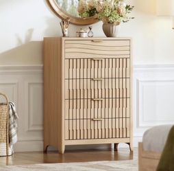 Fluted 5 Drawers Dresser for Bedroom, 44'' Tall Wooden Chest of Drawers with Metal Handles, Modern D