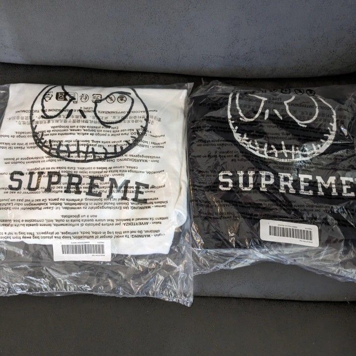 Supreme Skeleton Tees Large