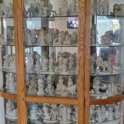 Precious Moments Figurines 