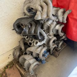 E30 m20B27 and M20b25 intake manifolds m20 engine 