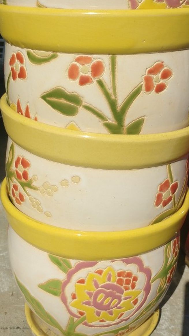Set of 4 Flower Pots