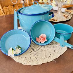Vintage Blue Granite/Enamelware Set