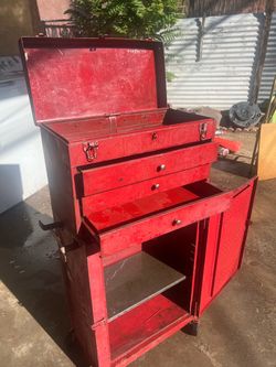Test Rite Rolling Toolchest on Casters with Three Drawers and Bottom Cabinet