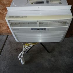 FRIGIDAIRE AIR CONDITIONER model# FFRA06L2S11
