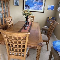 Table With 6 Chairs 