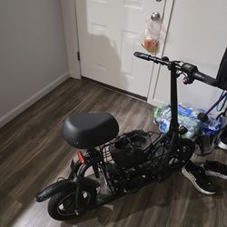 C1S scooter without charger w/ helmet and lock