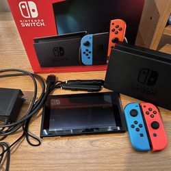 Nintendo Switch 