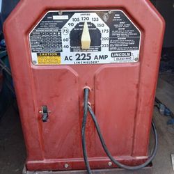 LincWelder 225 Amp Ac W/30 Foot Extension Cord
