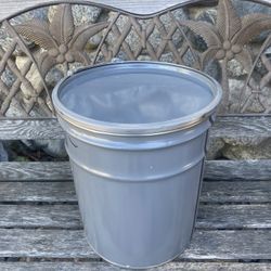 Container 