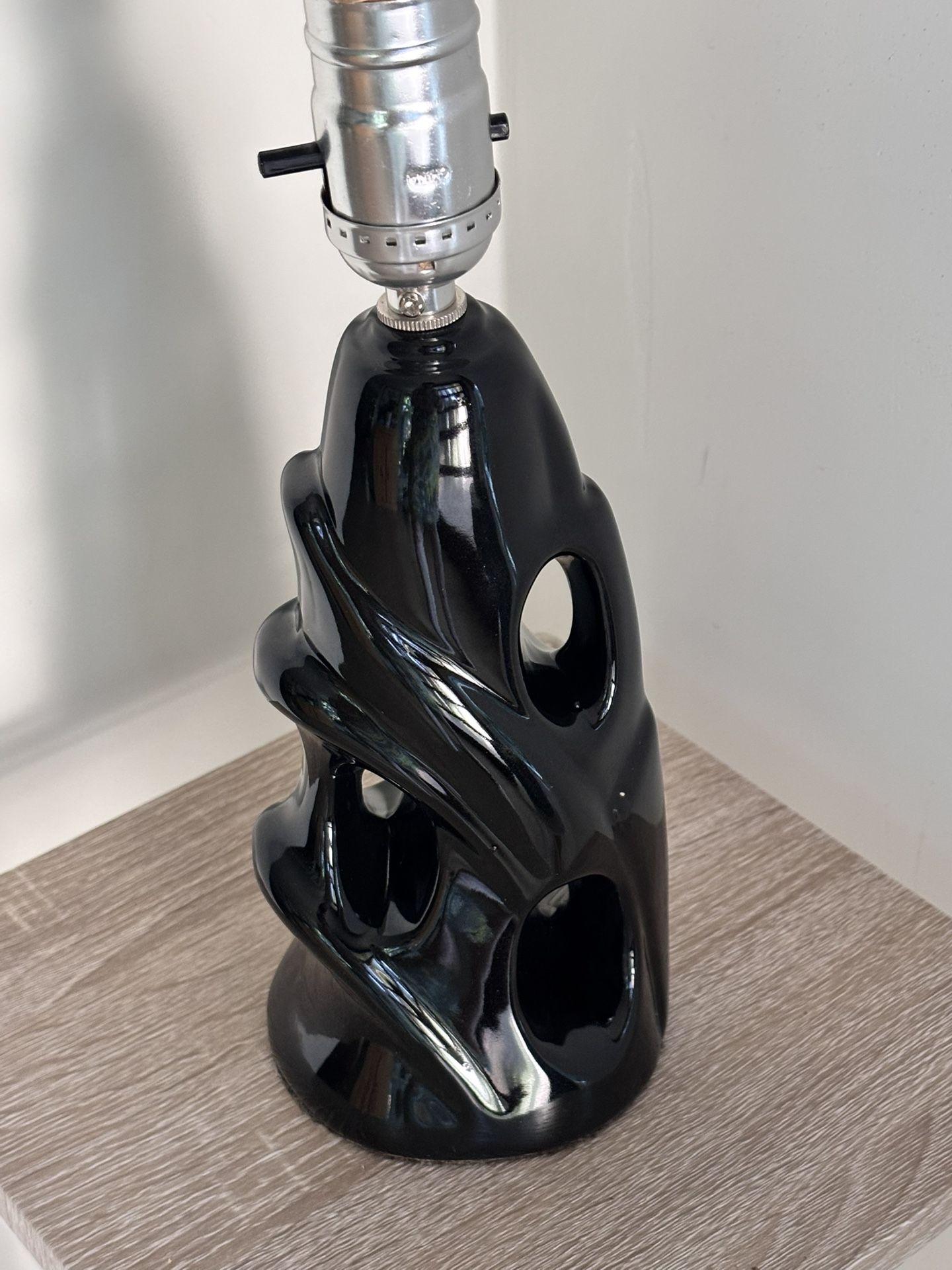 Mid Century Modern 1950’s Black Ceramic  Desk Lamp
