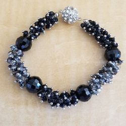 Black and Grey Bead Bracelet 
