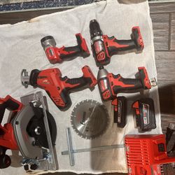 MILWAUKEE TOOL KIT
