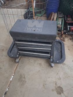 WEN Rolling Mechanic Seat with Tool Drawers