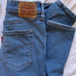 LIGHT WASH WOMEN LEVIS JEANS