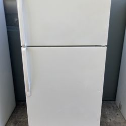 Whirlpool Refrigerator 33W 66H Everything Works Good 1 Month Warranty delivery Available 