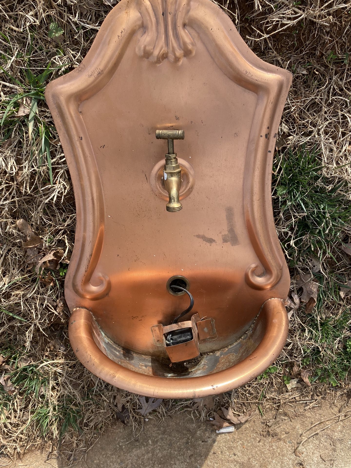 Smith & Hawken Copper And Stainless Steel Patio Wall Mount Fountain for