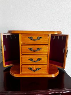 Oak Jewelry Box