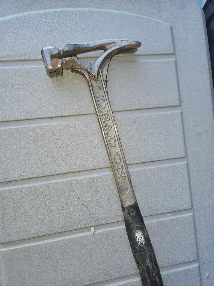 DEAD ON HAMMER (NEVER USED)