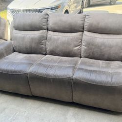 Free couches! 
