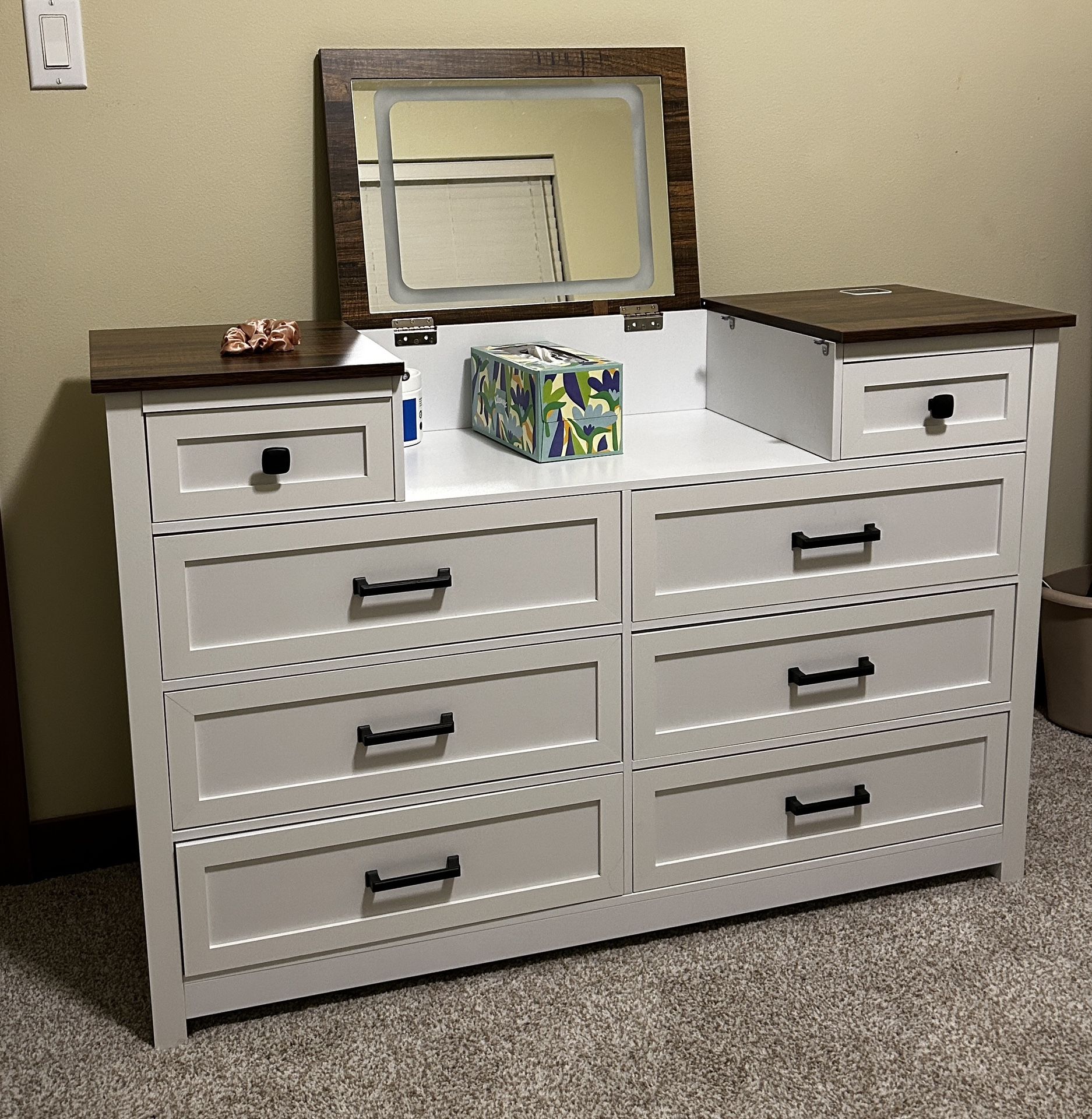 Chest of Drawers / Dresser for Bedroom