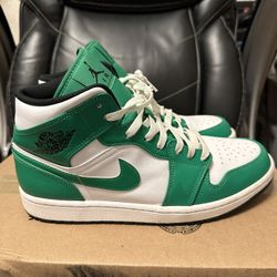 Jordan 1 - luck green men’s 9.5