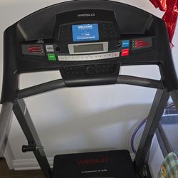 Weslo Cadence G 5.9i Treadmill – Folds for Easy Storage