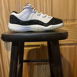 Jordan Emerald 11 Low Size 7y