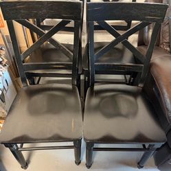 Dining Room Set.  With Bench And 4 Chairs 