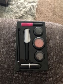 Mac face kit