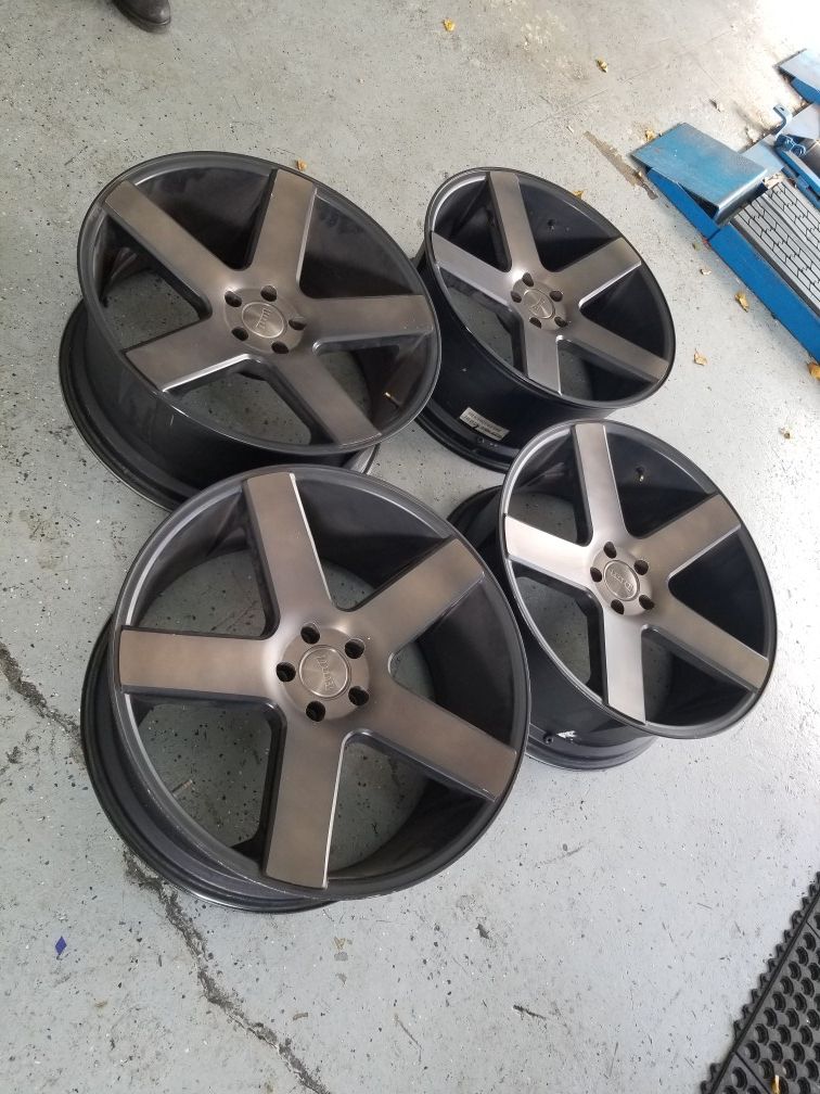 22 INCH DUB BALLERS WHEELS FOR BMW X5 AND RANGE ROVER