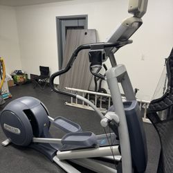 Precor EFX Commercial Series Elliptical 